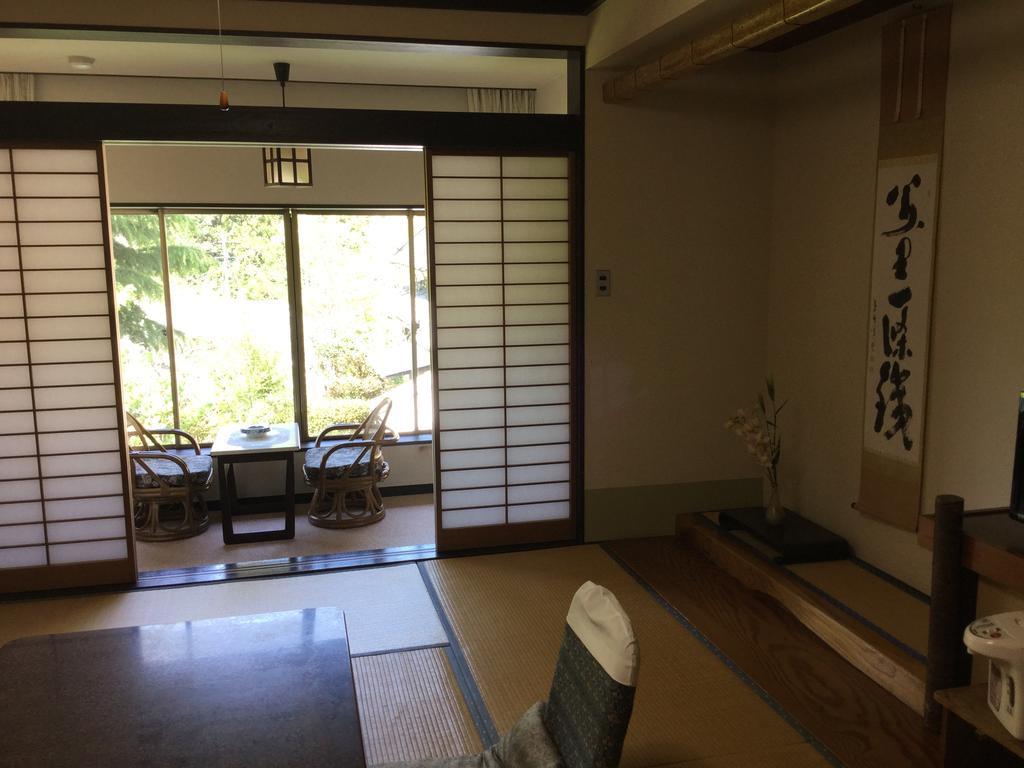 Unryuso Hotel Shinshiro Екстериор снимка