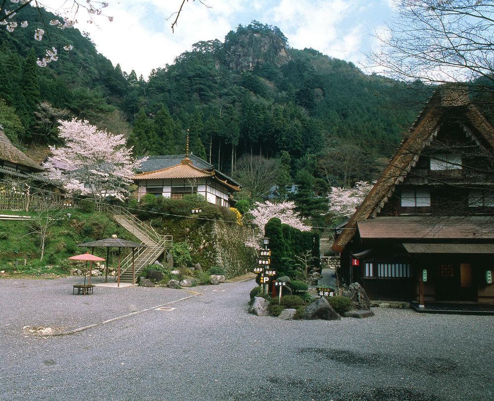 Unryuso Hotel Shinshiro Екстериор снимка